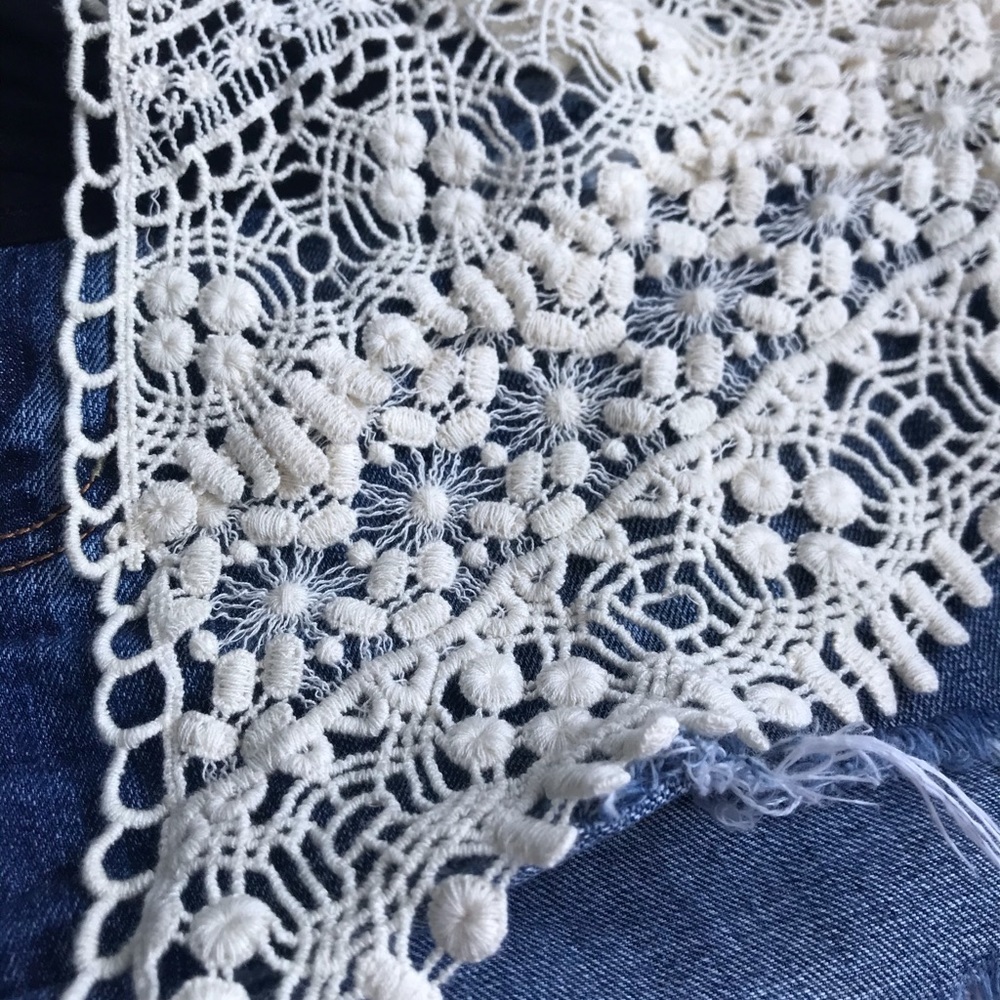 Cream Knitted Cover - Picture 3 of 4